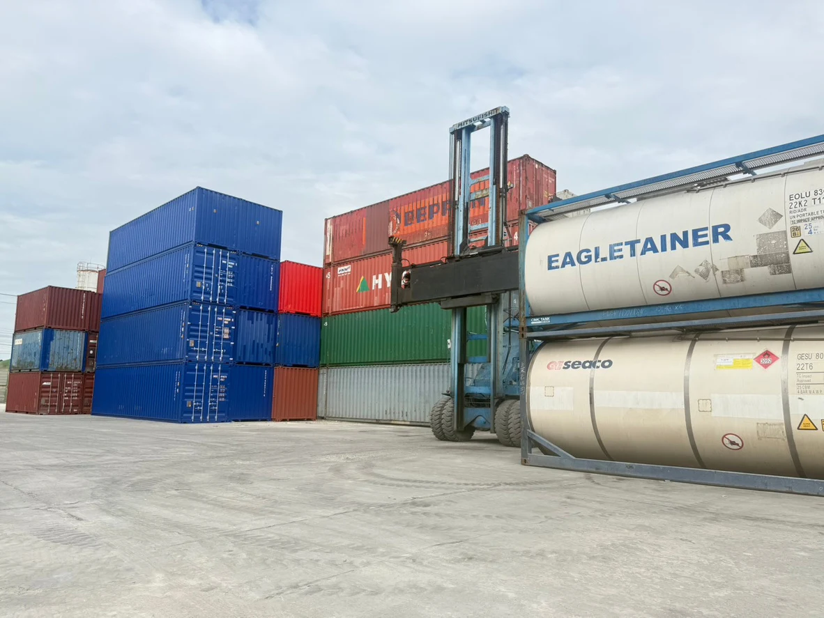 บริการลานตู้ (STORAGE)